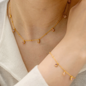 Minimal Elegant Thin Chain Necklace