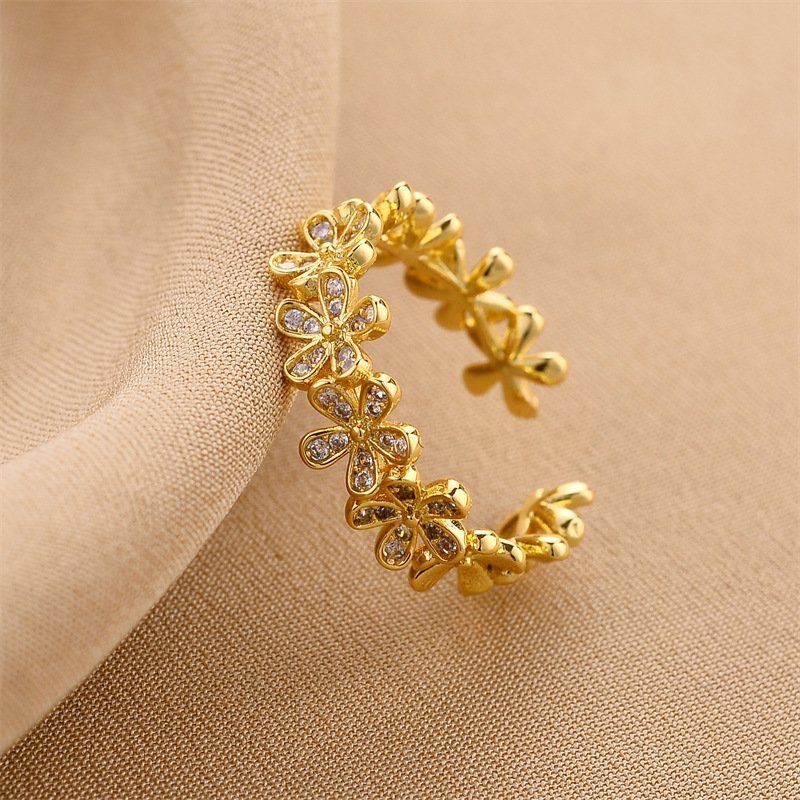 Cute Stand Out Gold Plated Flower Ring