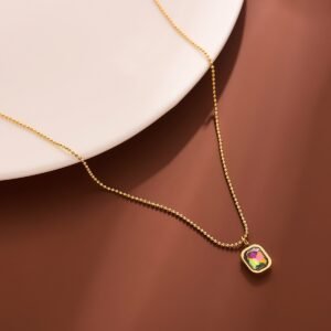>Gold-Plated Iridescent Gemstone Pendant Necklace